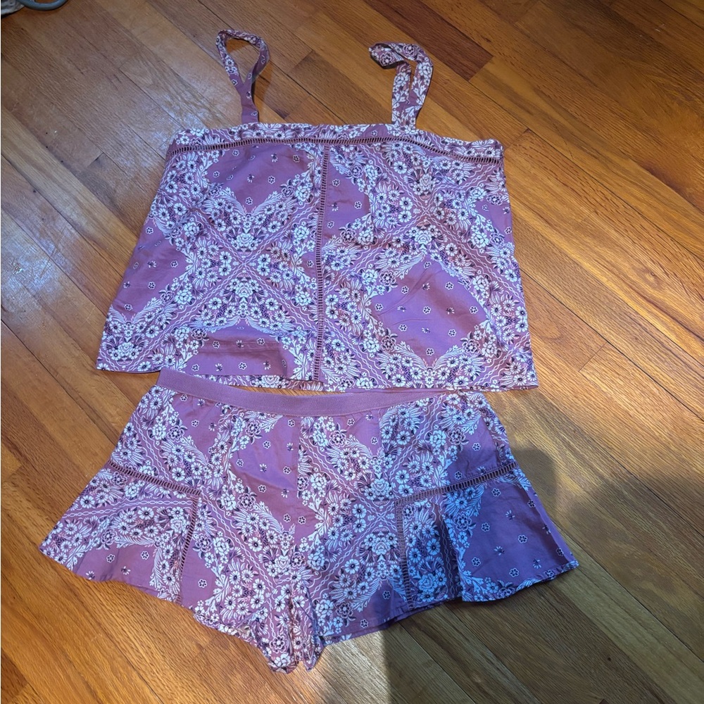Victoria’s Secret Mauve Bandana Floral Short and tank Sleep Set Medium